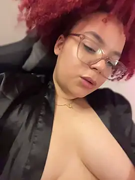 Leyah__ Live XXX Chat
