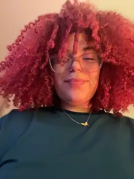 Živý XXX chat Leyah__