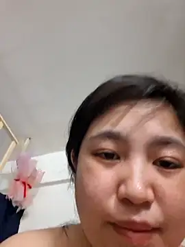 Minn-cute Adlı Modelin Canlı XXX Sohbeti