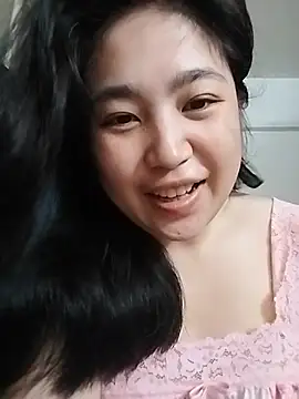 Minn-cute Adlı Modelin Canlı XXX Sohbeti