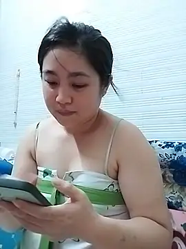 Minn-cute Adlı Modelin Canlı XXX Sohbeti