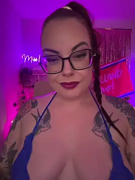 Miss_Lucifer6n Webbikameraesitys