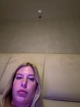 Chloemillerrxx Adlı Modelin Web Kamerası Şovu
