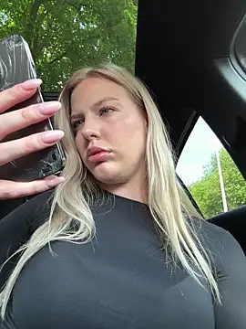 Chloemillerrxx – webcam-show