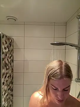 Chloemillerrxx – webcam-show