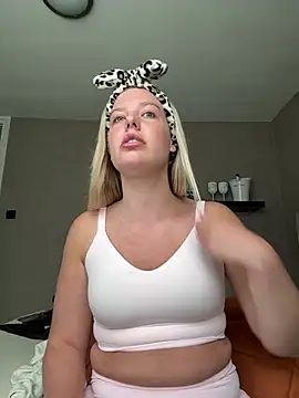 Chloemillerrxx Webcam Show