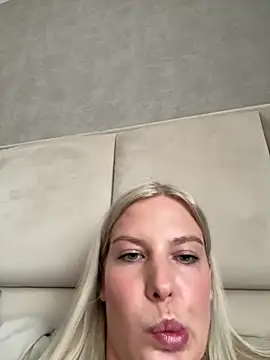 Chloemillerrxx Webcam Show