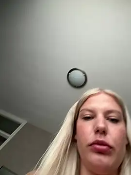 Chloemillerrxx Webcam Show