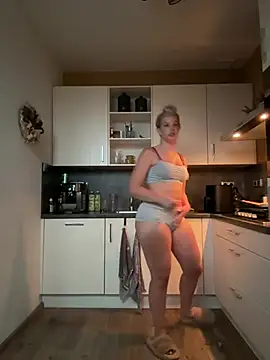 Pokazy przed kamerką – Chloemillerrxx