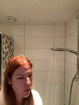Chloemillerrxx webcam show