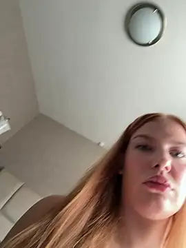 Chloemillerrxx webcam show