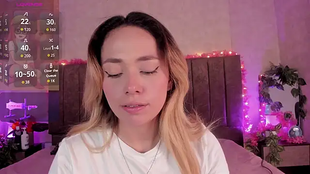 LanaMills_ XXX чат на живо
