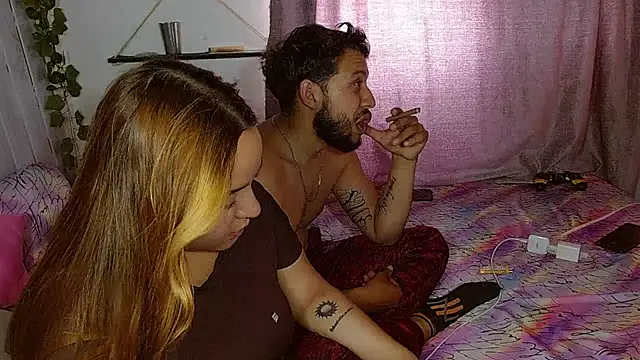 curvivan Webcam show