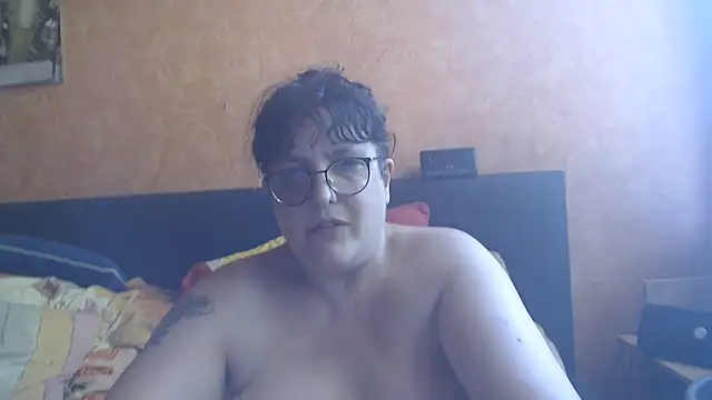 ladyfrombonn – Naživo XXX chat