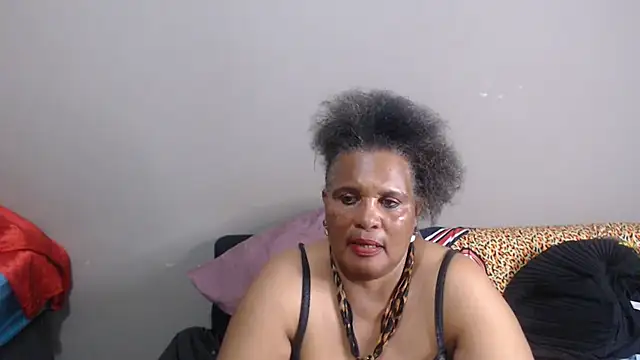 GrandBustyMelon's Webcam Show