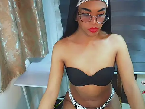 Show modela Jhyssyn na web-kameri