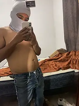 ElBufalo4l webcam show