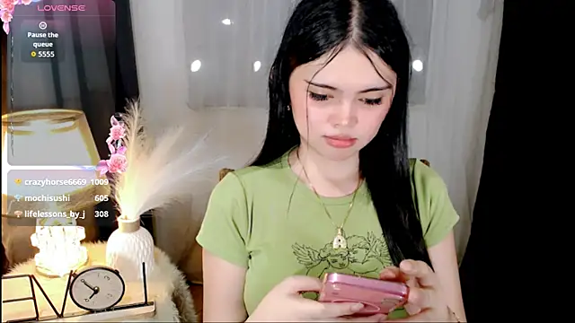חדר צ'אט בשידור חי של wildest_fantasy