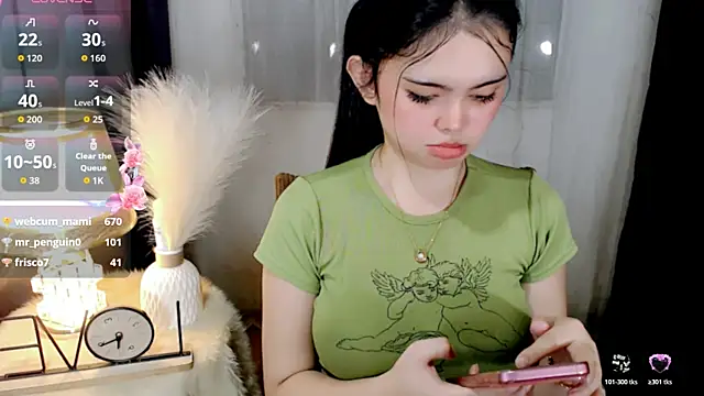 wildest_fantasy's Live XXX Chat