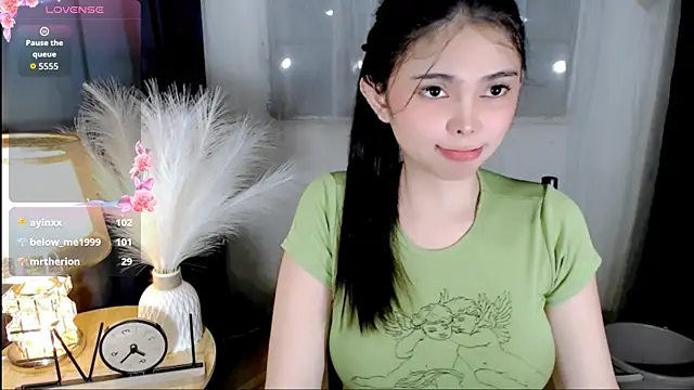 wildest_fantasy Show in webcam