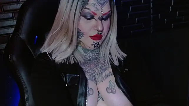 Chat +18 de Venus_Rock ao vivo