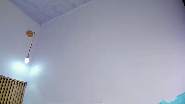 חדר צ'אט בשידור חי של Sarita__Gomez