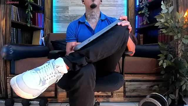 Donovan_Desmond webkamerás műsora