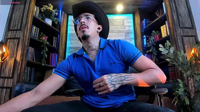 Donovan_Desmond Show Webcam