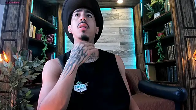 Donovan_Desmond's Webcam Show