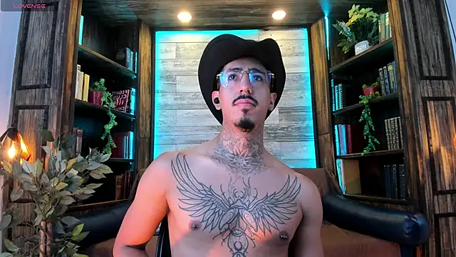 Donovan_Desmond Webcam Show
