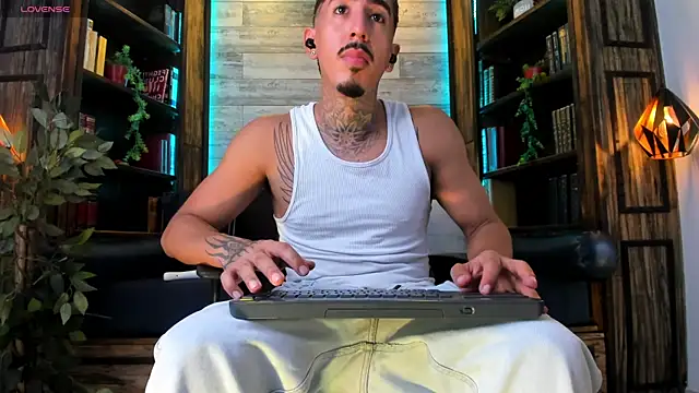 Donovan_Desmond webkamerás műsora