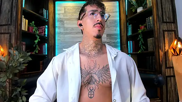Donovan_Desmond's Webcam Show