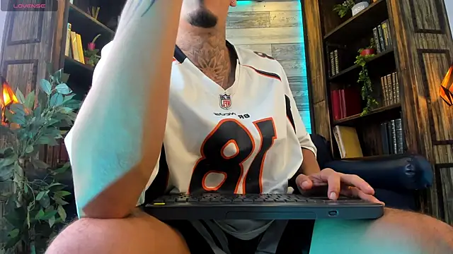 Donovan_Desmond Webcam-Show