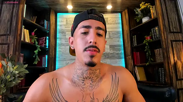 Donovan_Desmond Webcam Show