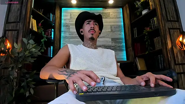 Donovan_Desmond's Webcam Show