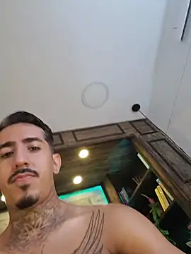 Donovan_Desmond Webcam-Show