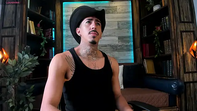 Donovan_Desmond webcam show