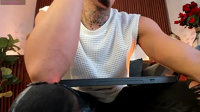 Donovan_Desmond Webcam show
