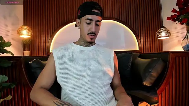 Donovan_Desmond Webcam Show