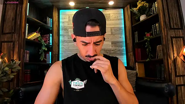 Donovan_Desmond Webcam Show