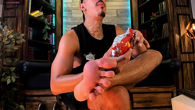 Donovan_Desmond Show Webcam