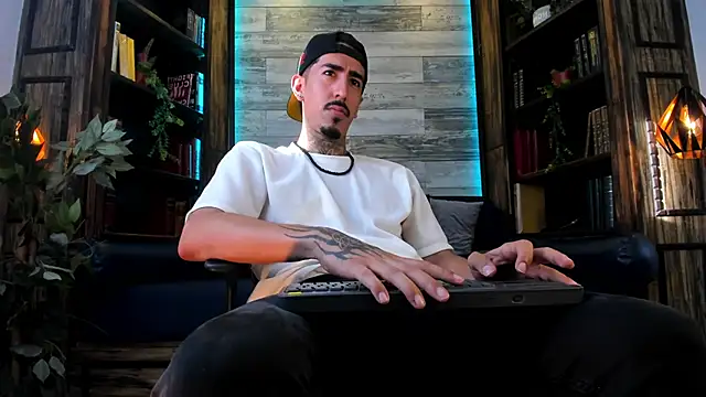 عرض كام Donovan_Desmond