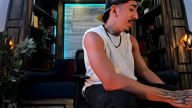 Donovan_Desmond Show Webcam
