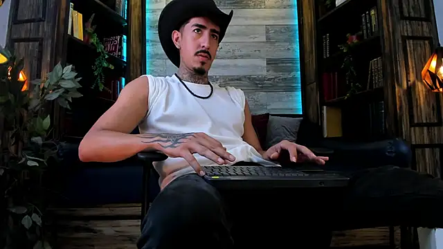 Donovan_Desmond Show Webcam