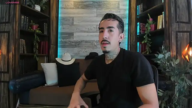 Donovan_Desmond Webcam show