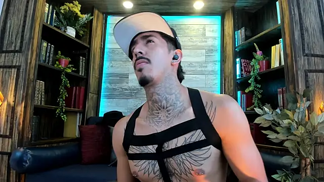 Donovan_Desmond: вебкам-шоу