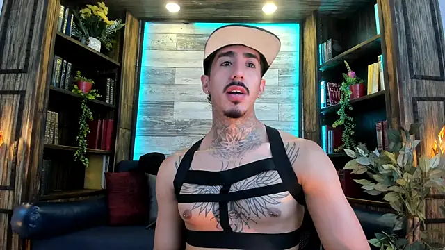Donovan_Desmond webcam show