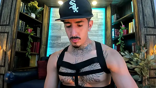 Donovan_Desmond: вебкам-шоу