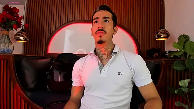 Donovan_Desmond webkamerás műsora