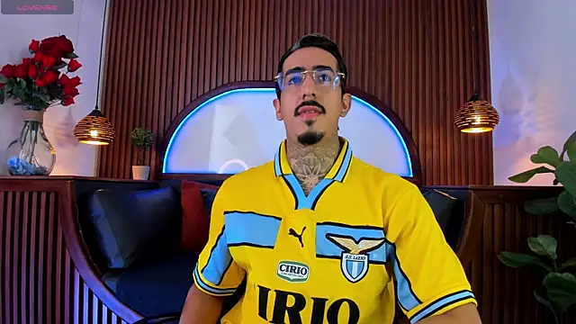 Show modela Donovan_Desmond na web-kameri